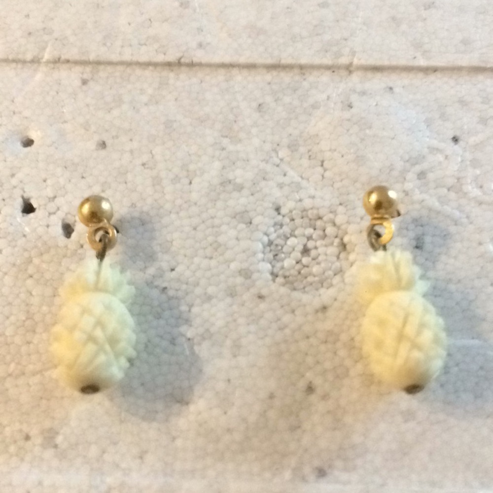Cute Pineapple earrings
